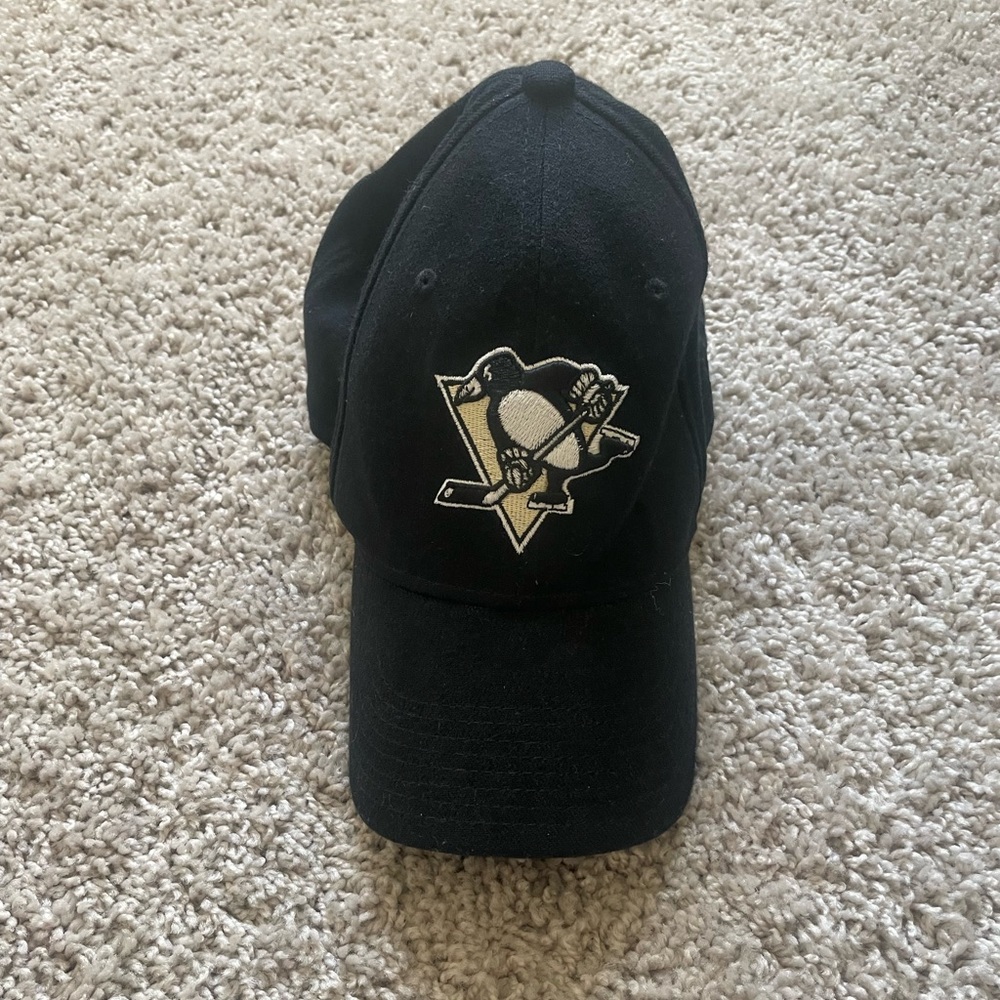 Pittsburgh Penguins Reebok hat size medium/large